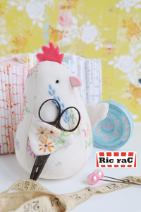 Chicken caddy: chicken pincushion softie