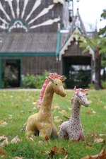 Load image into Gallery viewer, Flannery &amp; Ferg: giraffe sewing pattern
