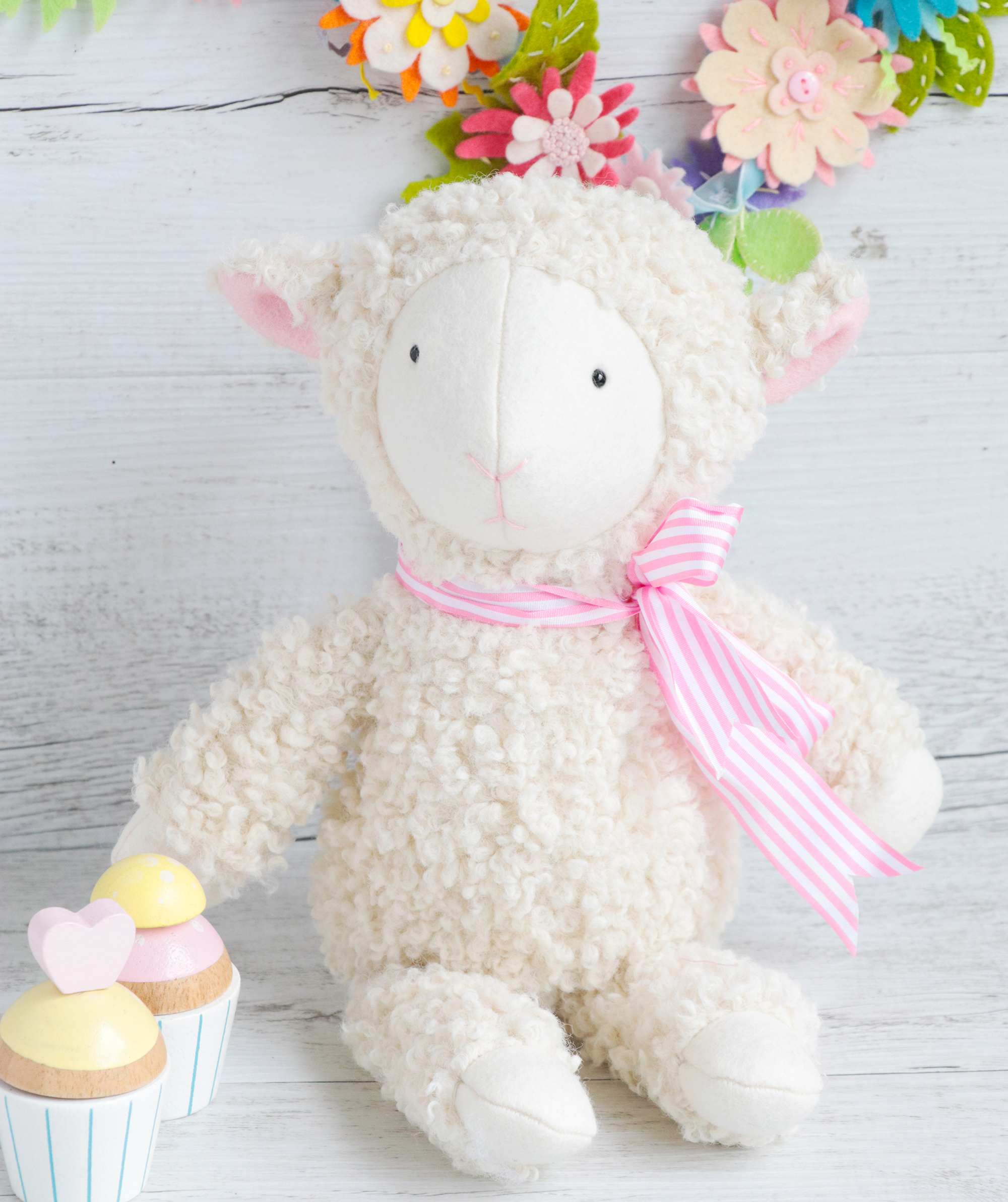 Twig & Thistle: lamb sewing pattern