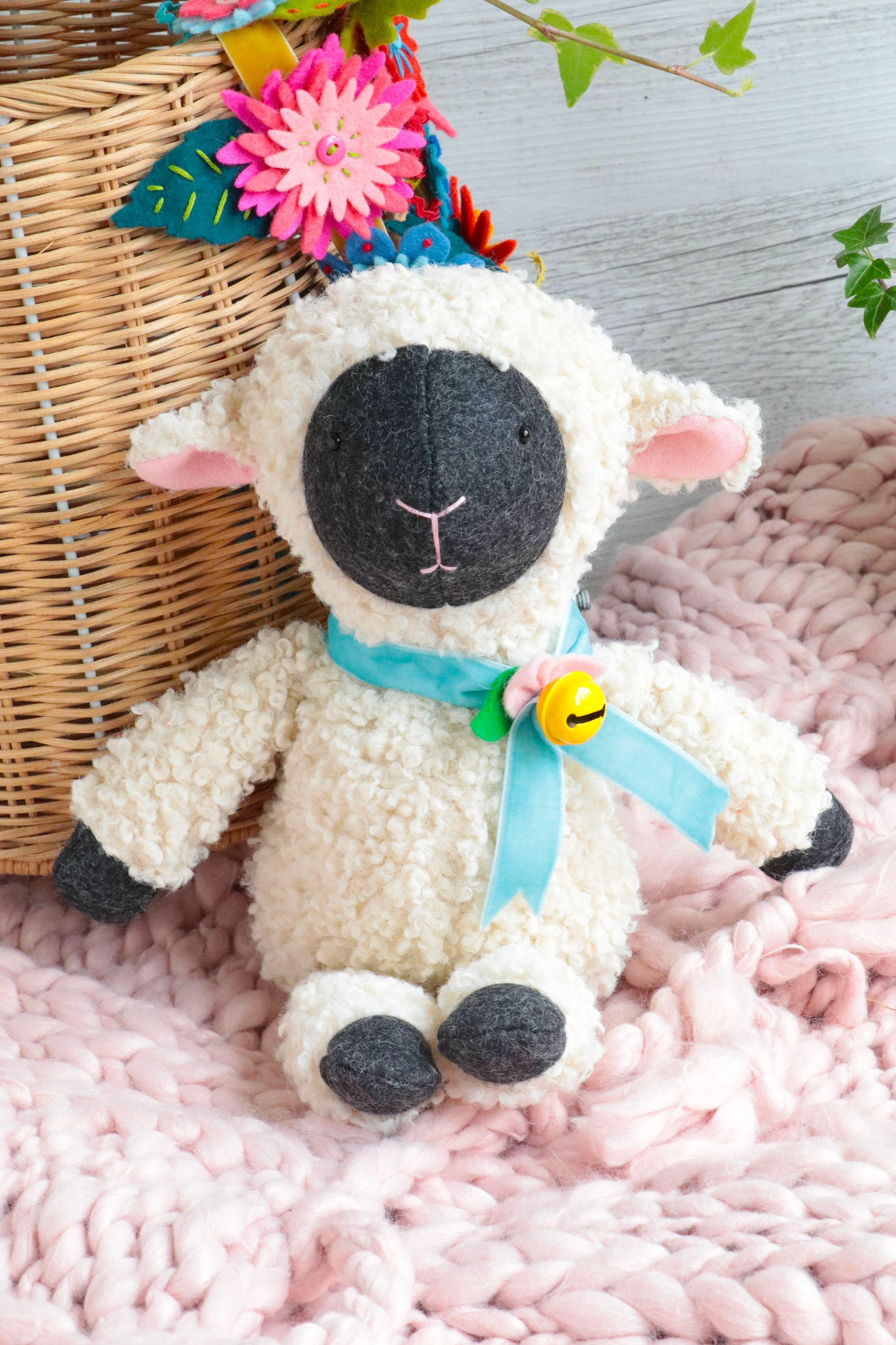 Twig & Thistle: lamb sewing pattern