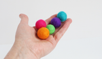 Load image into Gallery viewer, Felt balls : twenty 2 cm felt balls in 10 colours
